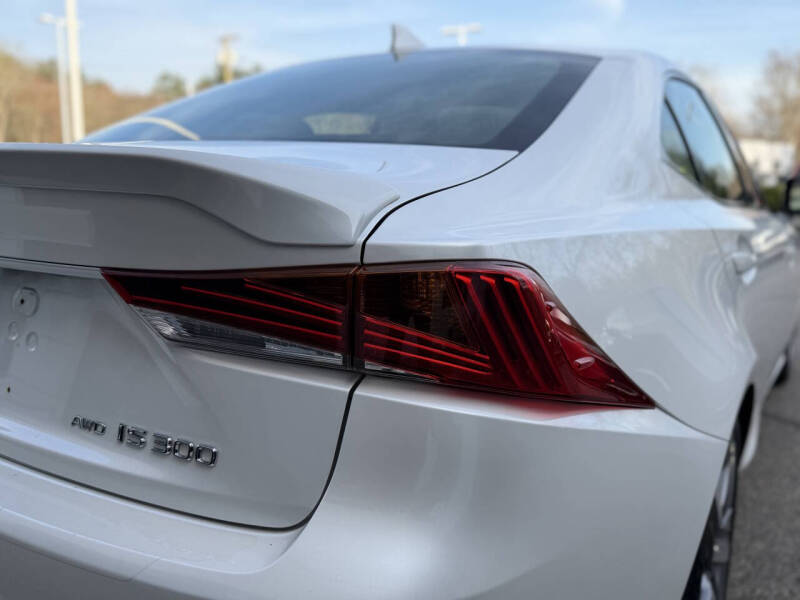 2019 Lexus IS 300