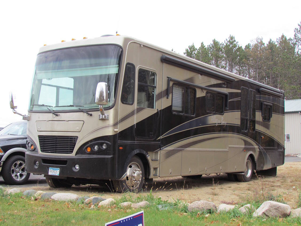 2007 Tiffin ALLEGRO BAY for sale at CAT CREEK AUTO in Menahga, MN