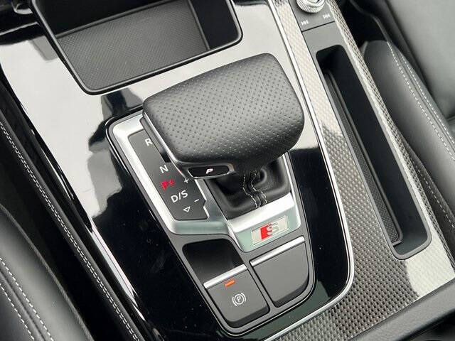 2025 Audi SQ5 3.0T quattro Premium Plus