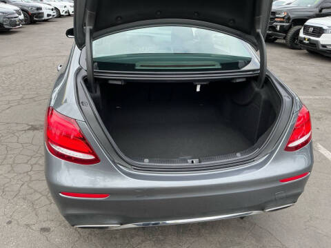 2019 Mercedes-Benz E-Class E 300