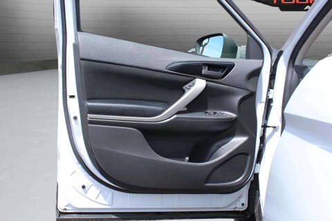 2022 Mitsubishi Eclipse Cross ES