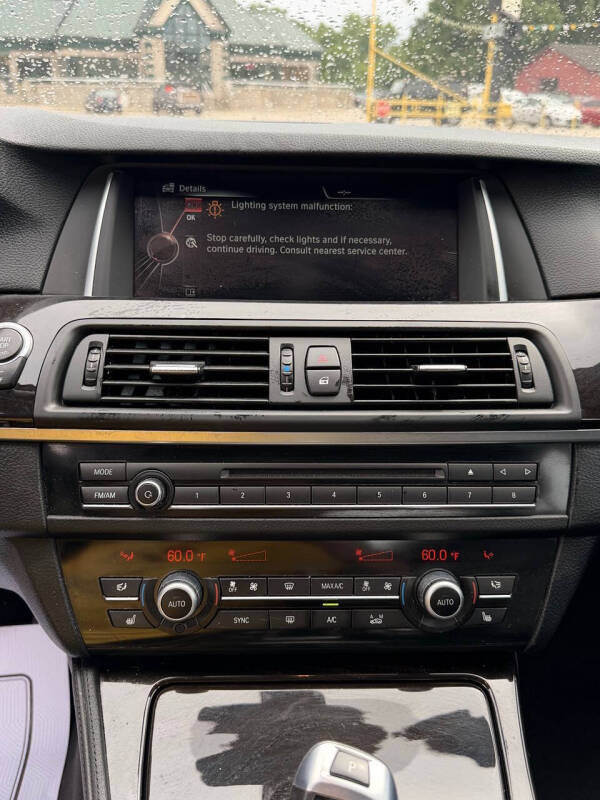 2015 BMW 5 Series 528i