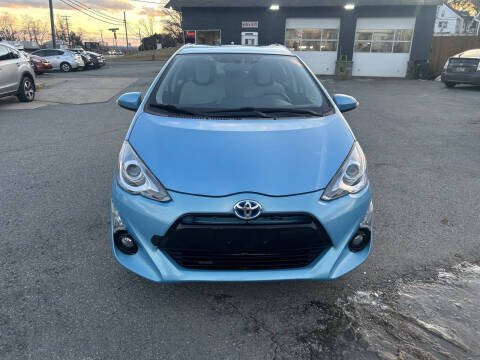 2015 Toyota Prius c Two