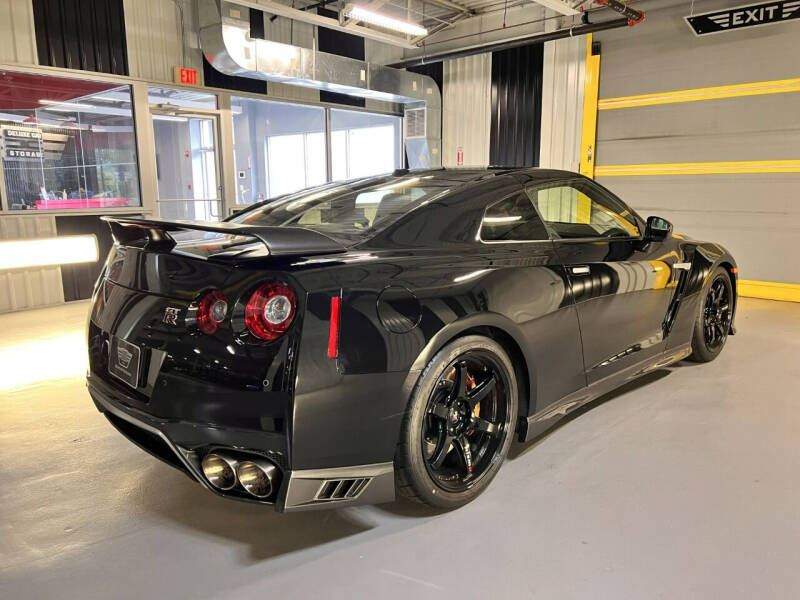 2018 Nissan GT-R Track Edition