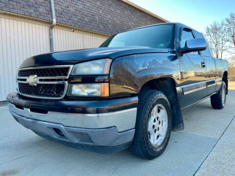 2006 Chevrolet Silverado 1500 for sale at IMPORTS AUTO GROUP in Akron OH