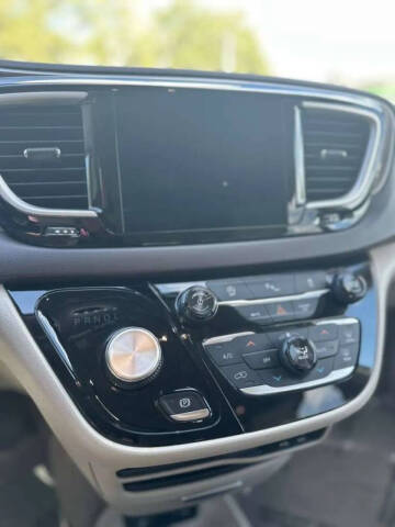 2018 Chrysler Pacifica Touring L