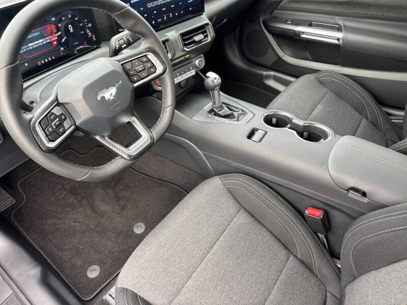 2025 Ford Mustang EcoBoost