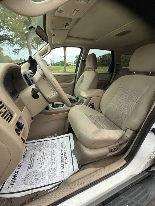 2005 Ford Escape XLT