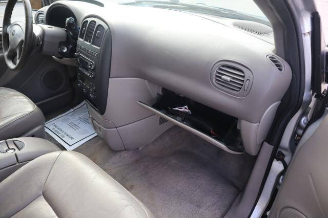 2002 Dodge Grand Caravan ES