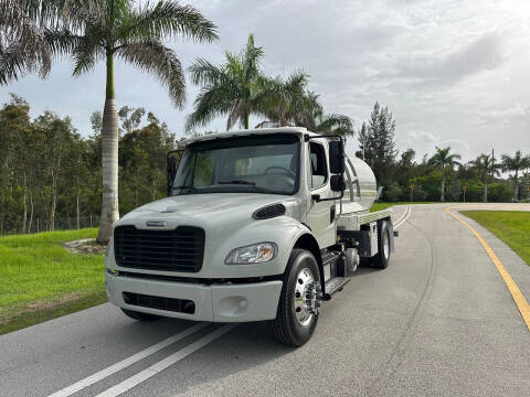 2014 Freightliner M2 106