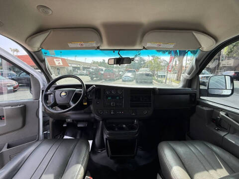 2020 Chevrolet Express 2500