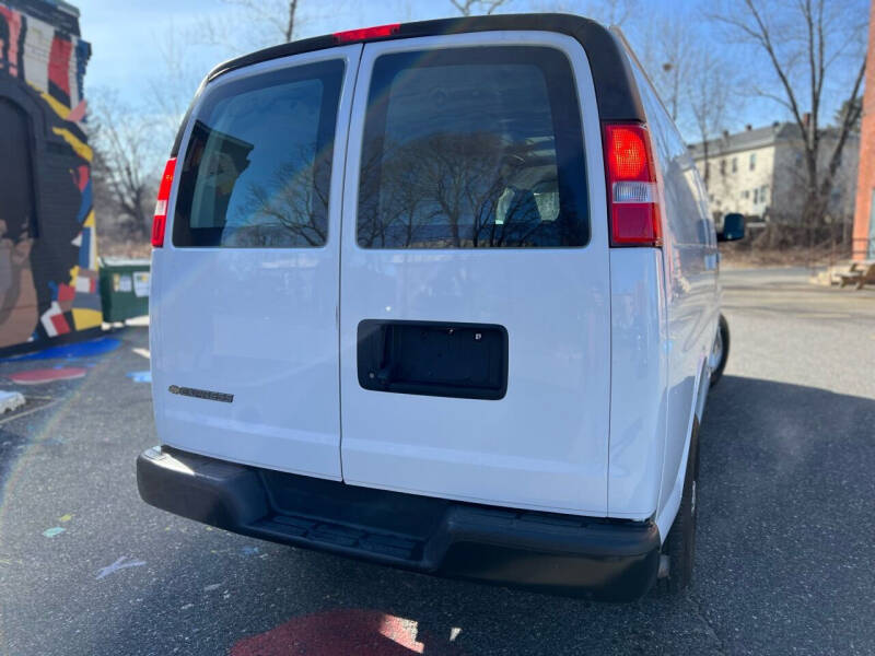 2020 Chevrolet Express 2500