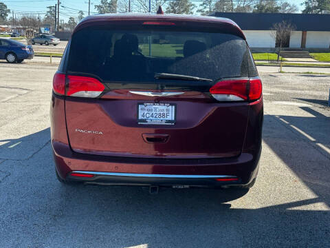 2019 Chrysler Pacifica LX