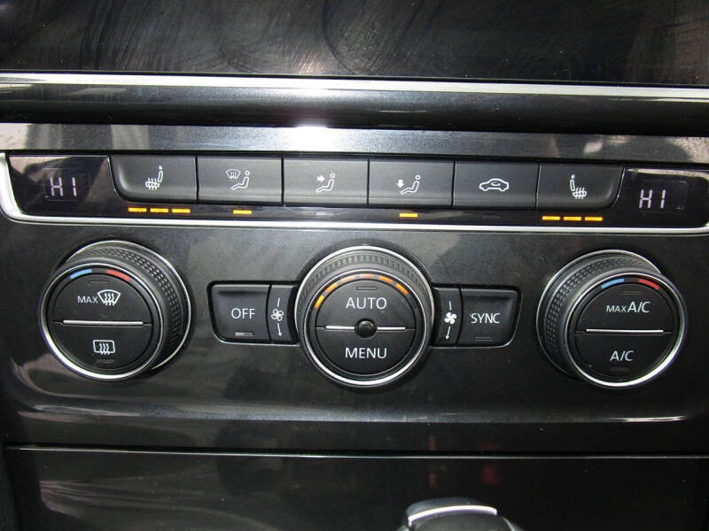 2019 Volkswagen e-Golf SE