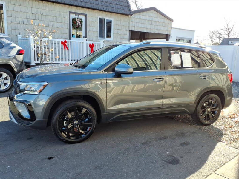 2024 Volkswagen Taos SE