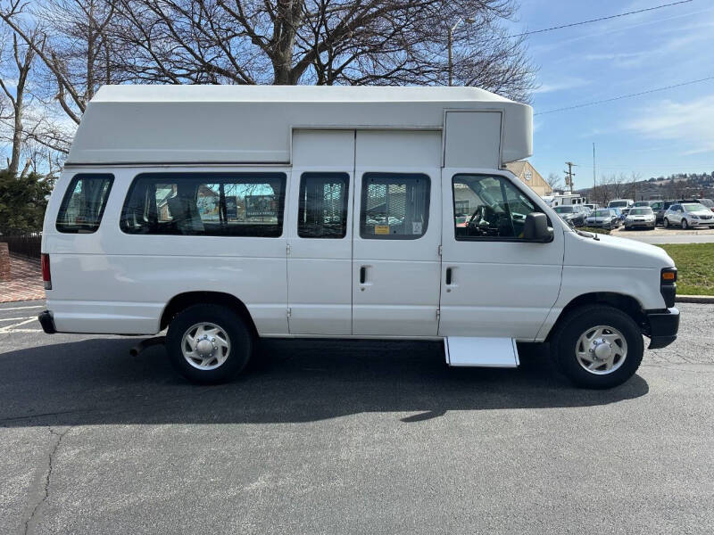 2012 Ford E-Series E-350 SD