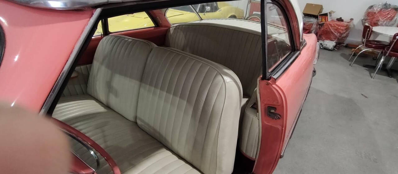 1951 Ford Crown Victoria 23