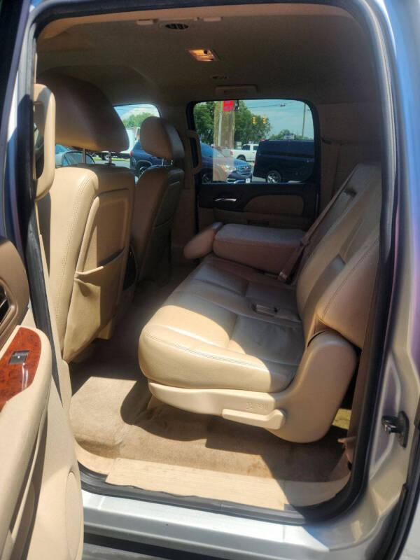 2011 GMC Yukon XL SLT