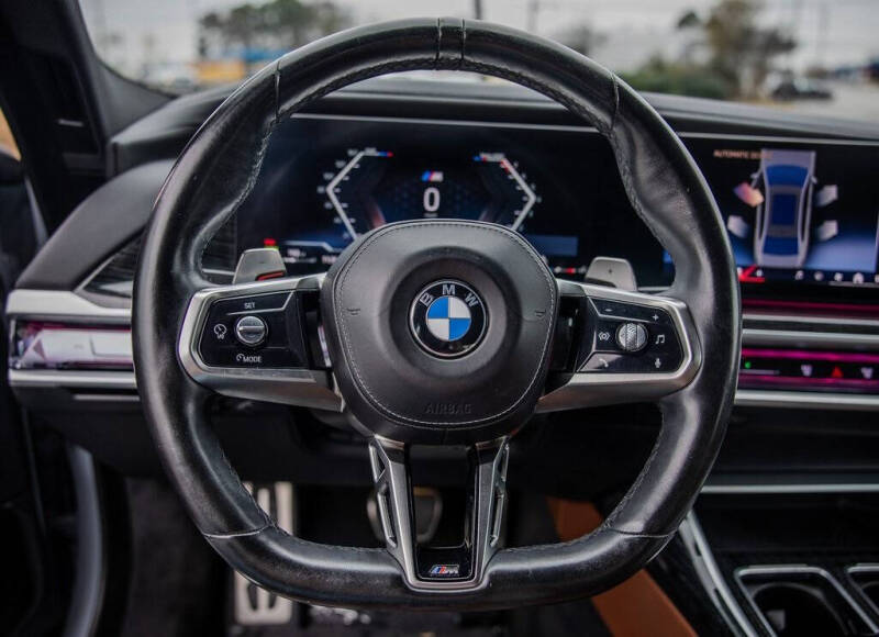 2023 BMW 7 Series 740i