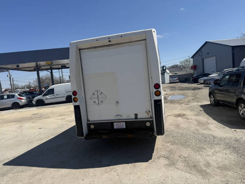 2013 Isuzu NPR