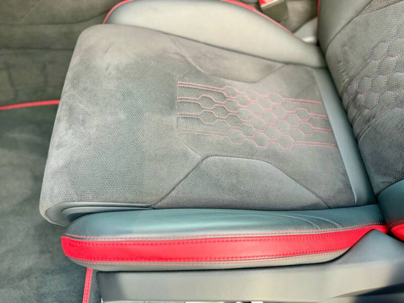 2024 Lamborghini Urus S