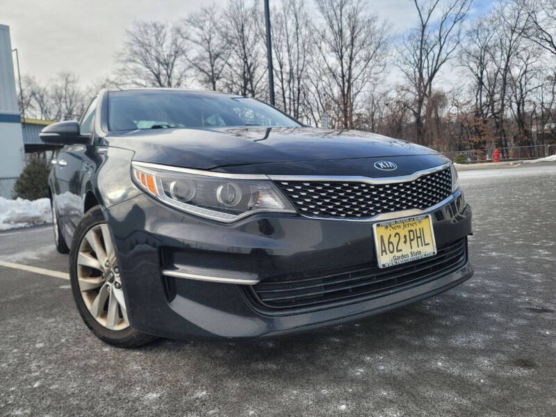 2016 Kia Optima EX's photo