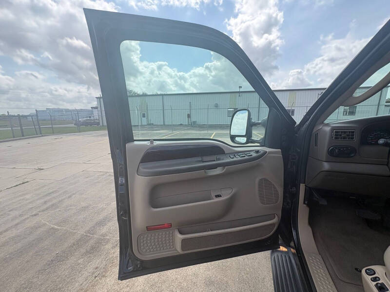 2003 Ford Excursion Limited