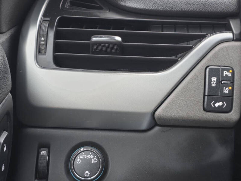 2015 Chevrolet Suburban LT