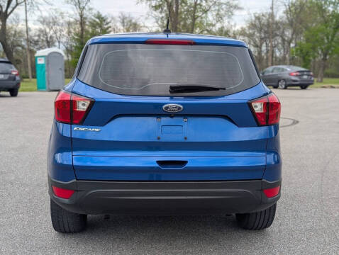 2019 Ford Escape S