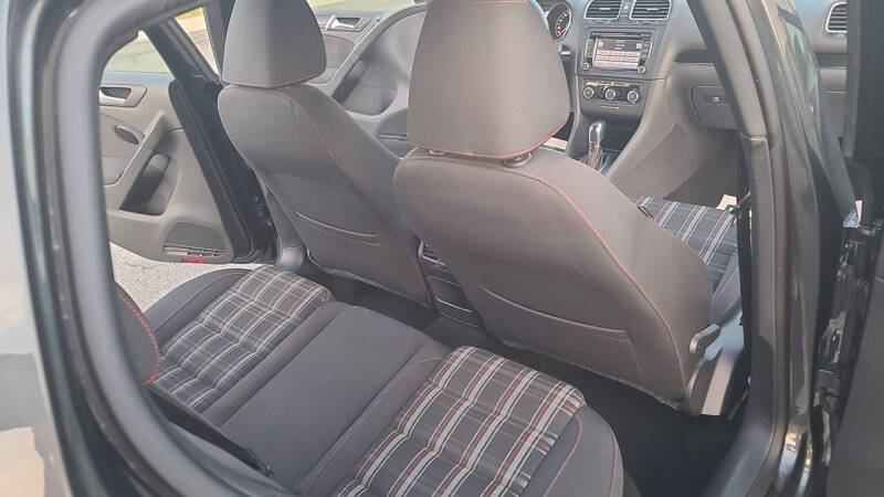 2011 Volkswagen GTI Base PZEV