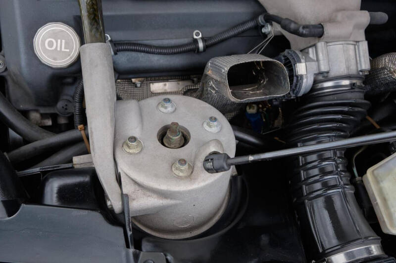 2003 Aston Martin V12 Vanquish