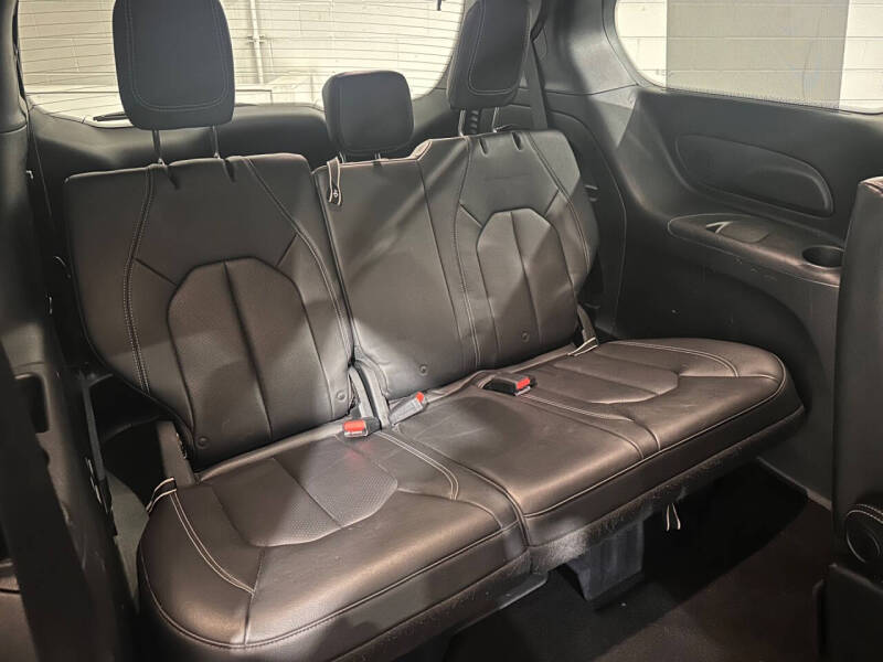 2018 Chrysler Pacifica Touring L Plus