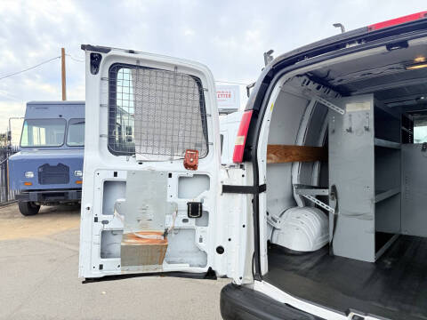 2013 Chevrolet Express 2500