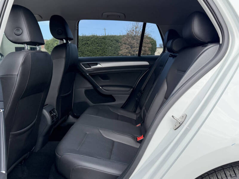 2015 Volkswagen e-Golf SEL Premium