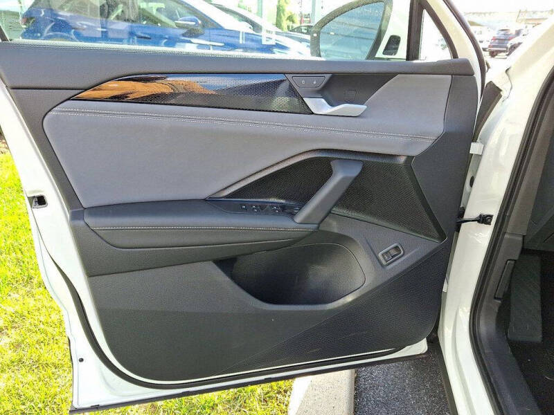 2026 Volkswagen Tiguan SE 4Motion