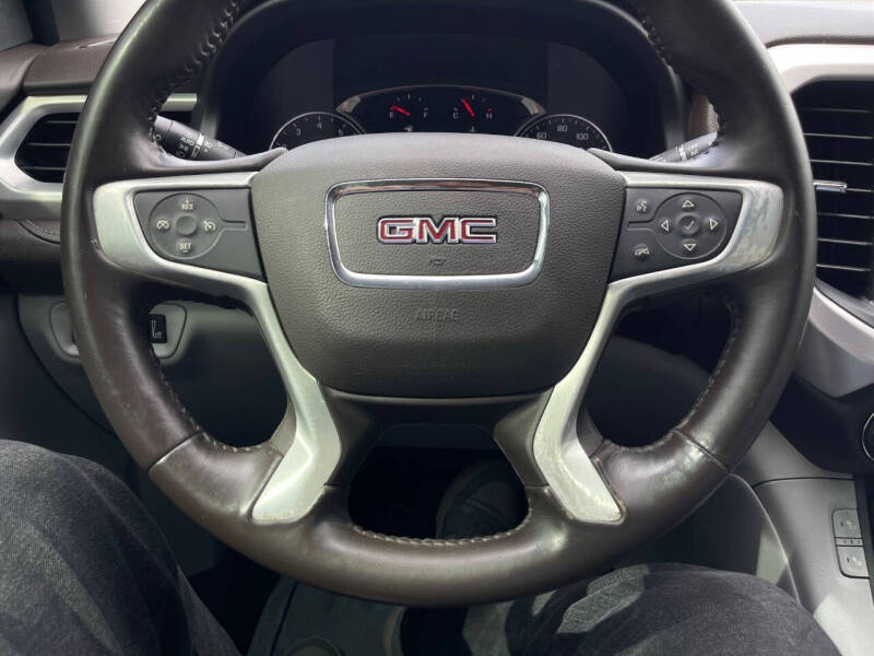 2017 GMC Acadia SLT-1