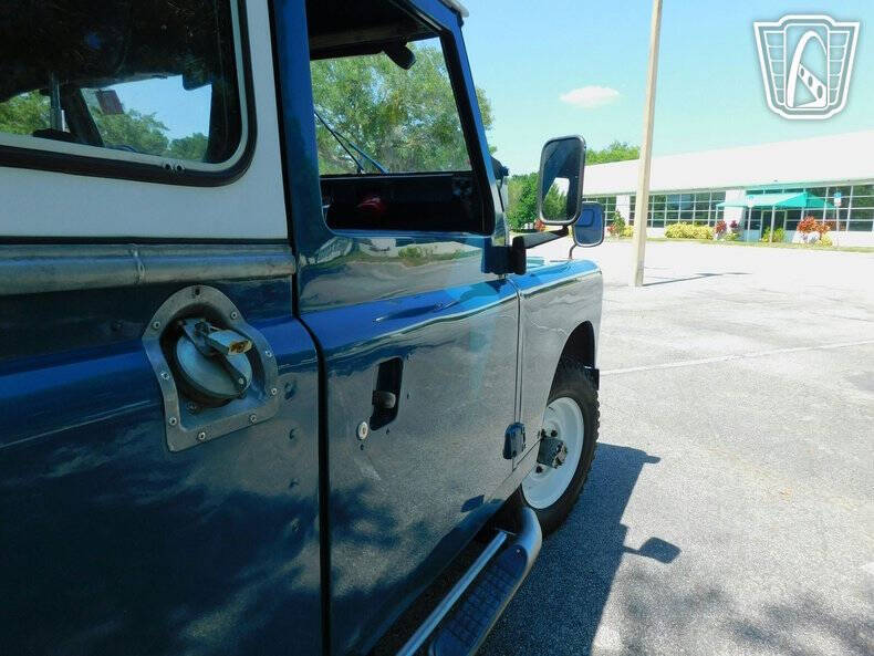 1972 Land Rover Santana