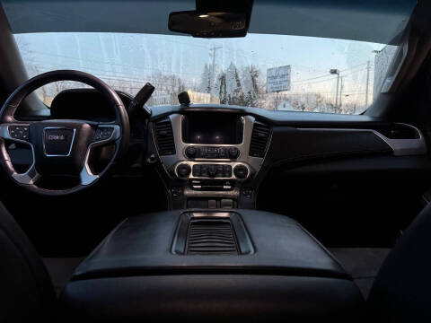 2017 GMC Yukon XL SLT