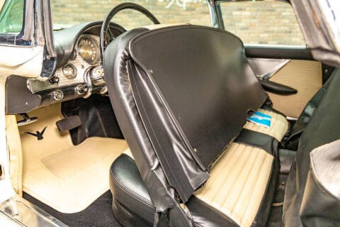 1957 Ford Thunderbird