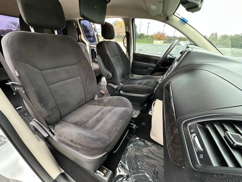 2014 Dodge Grand Caravan American Value Package