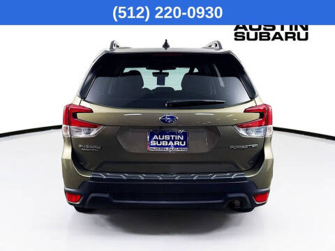 2024 Subaru Forester Premium
