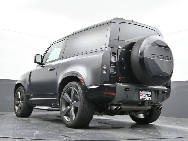 2023 Land Rover Defender 90 V8