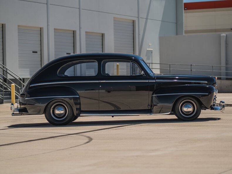 1947 Ford Super Deluxe