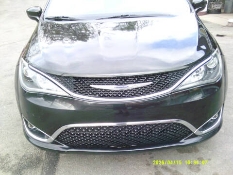 2017 Chrysler Pacifica Touring Plus