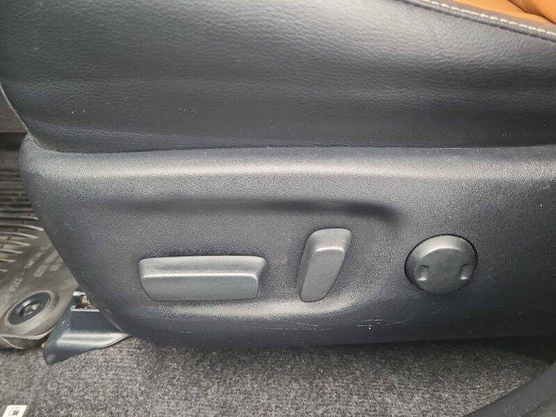 2017 Toyota RAV4 Hybrid Limited