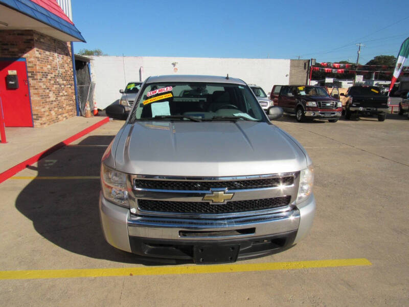 2011 Chevrolet Silverado 1500 LS photo 22