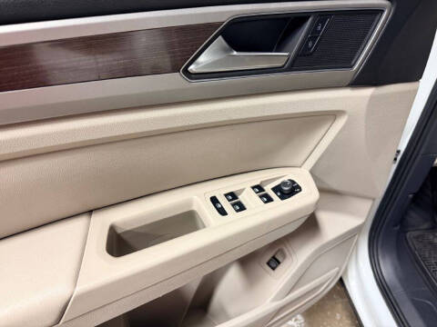 2019 Volkswagen Atlas V6 SE R-Line