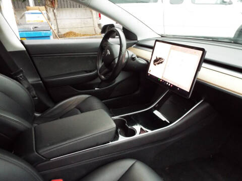 2019 Tesla Model 3 Standard Range Plus