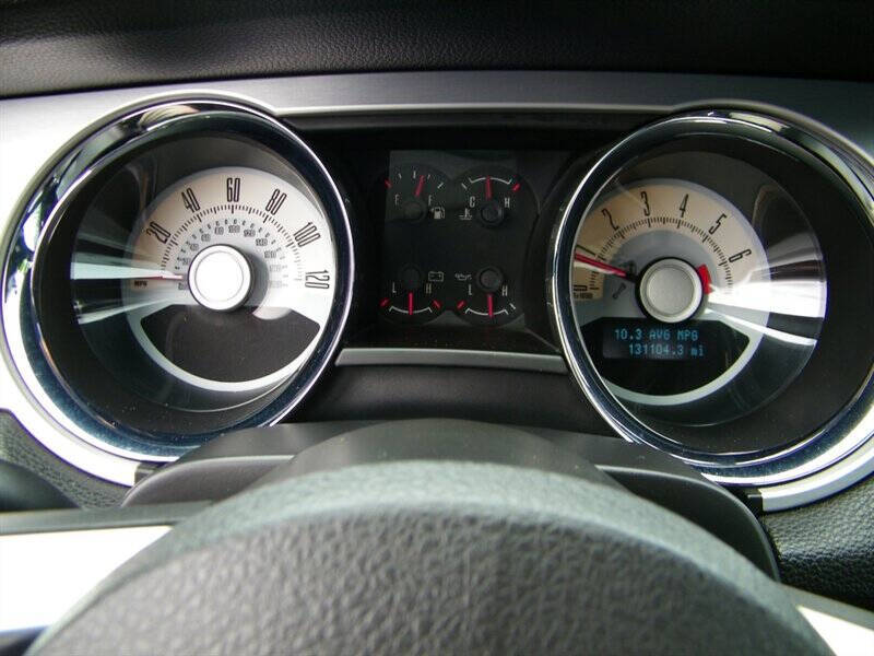 2010 Ford Mustang V6 Premium