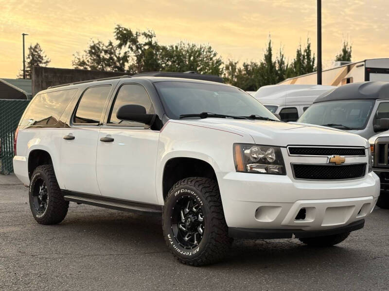 2012 Chevrolet Suburban Fleet's photo